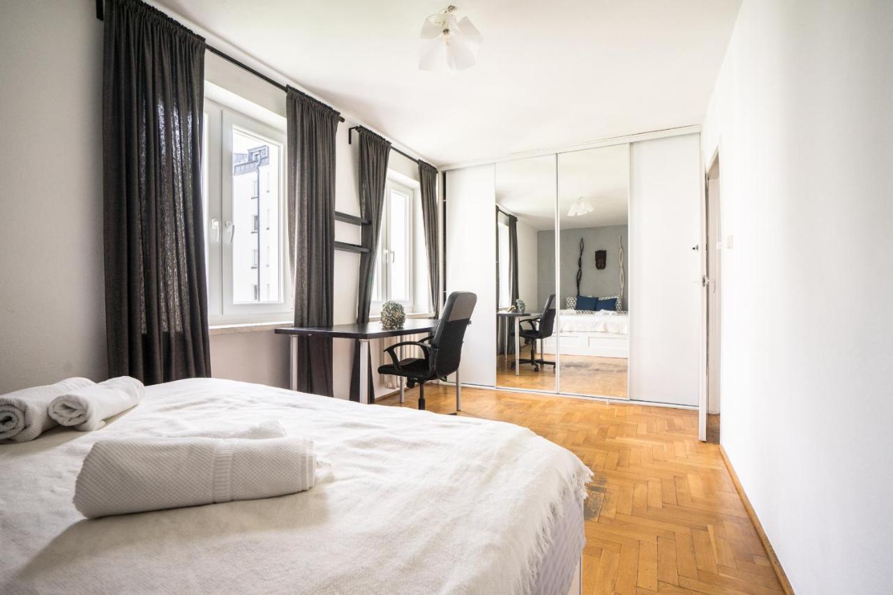 Oomph Warsaw Central 3-Bedroom Flat Экстерьер фото